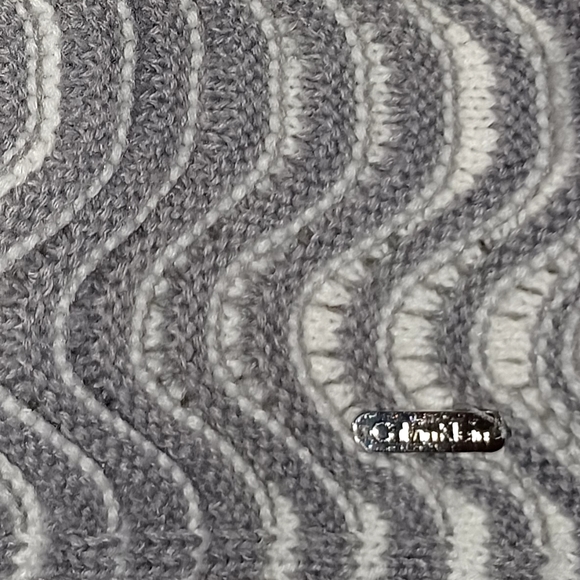 Calvin Klein Scarf - Picture 2 of 6